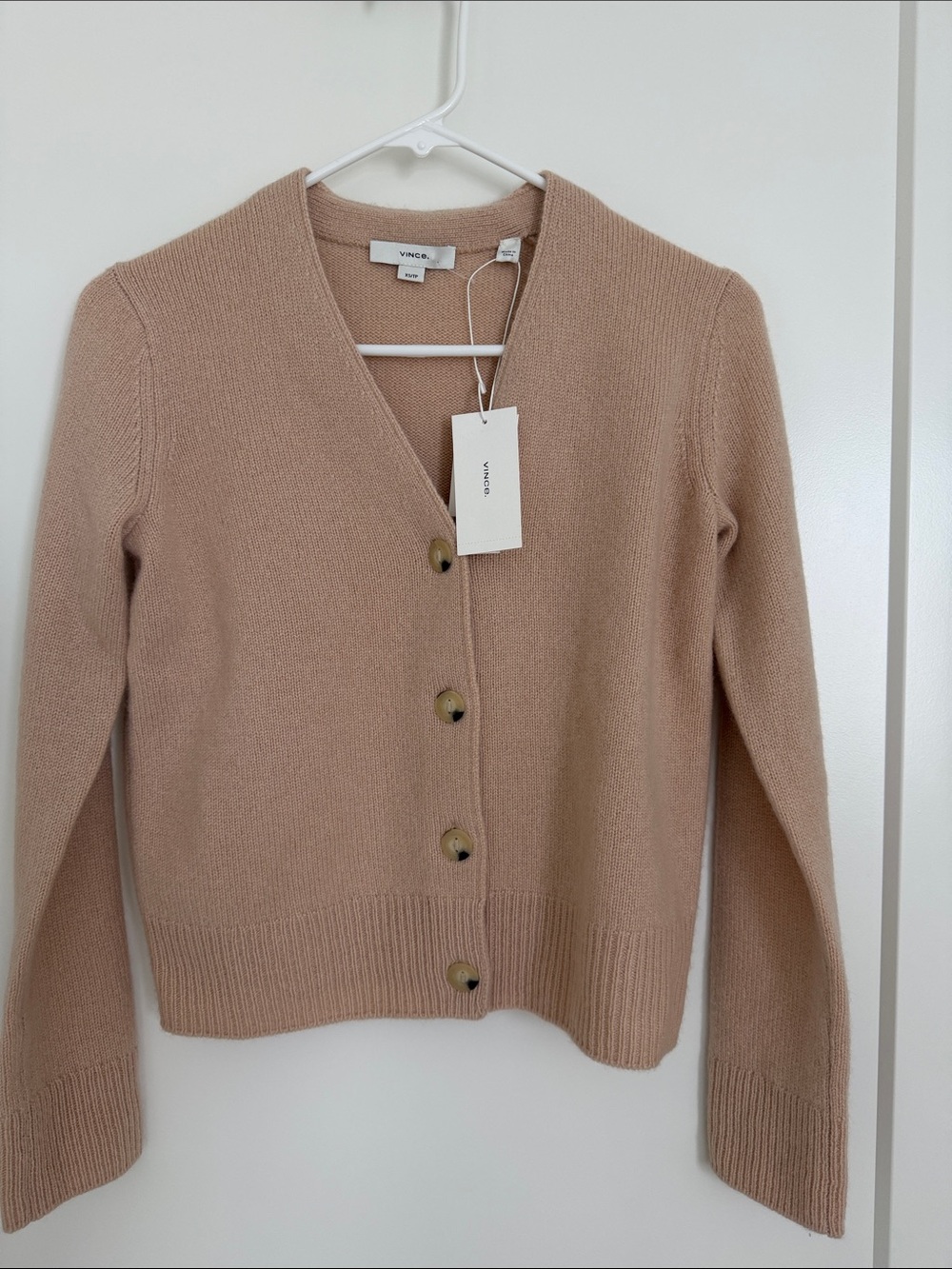 New with Tags Vince Dusty Beige V-Neck Button-Front Cardigan XS